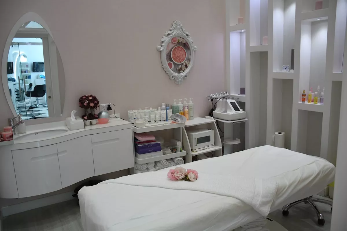 Investing In Your Future How Much Does Sola Salon Suites Cost?